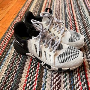 Inov-8 sneaker